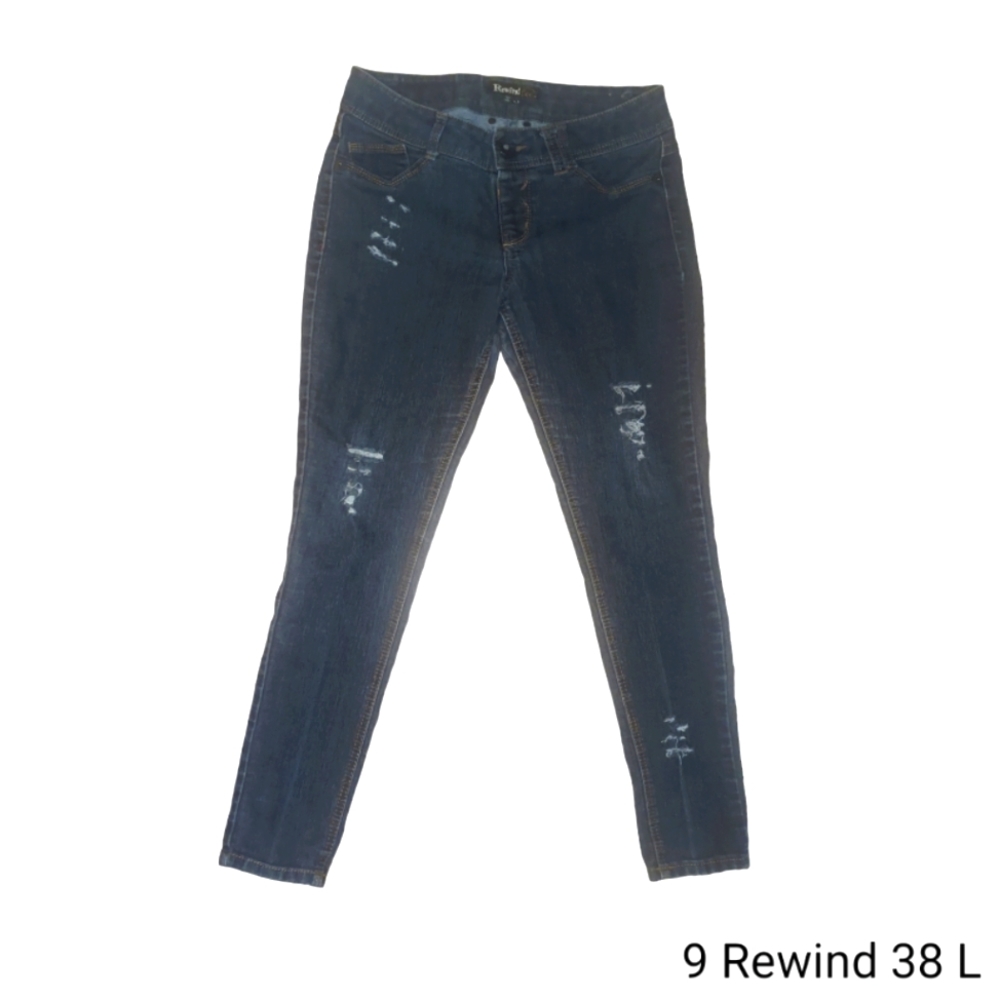 Women's ripped Jeans size 9
